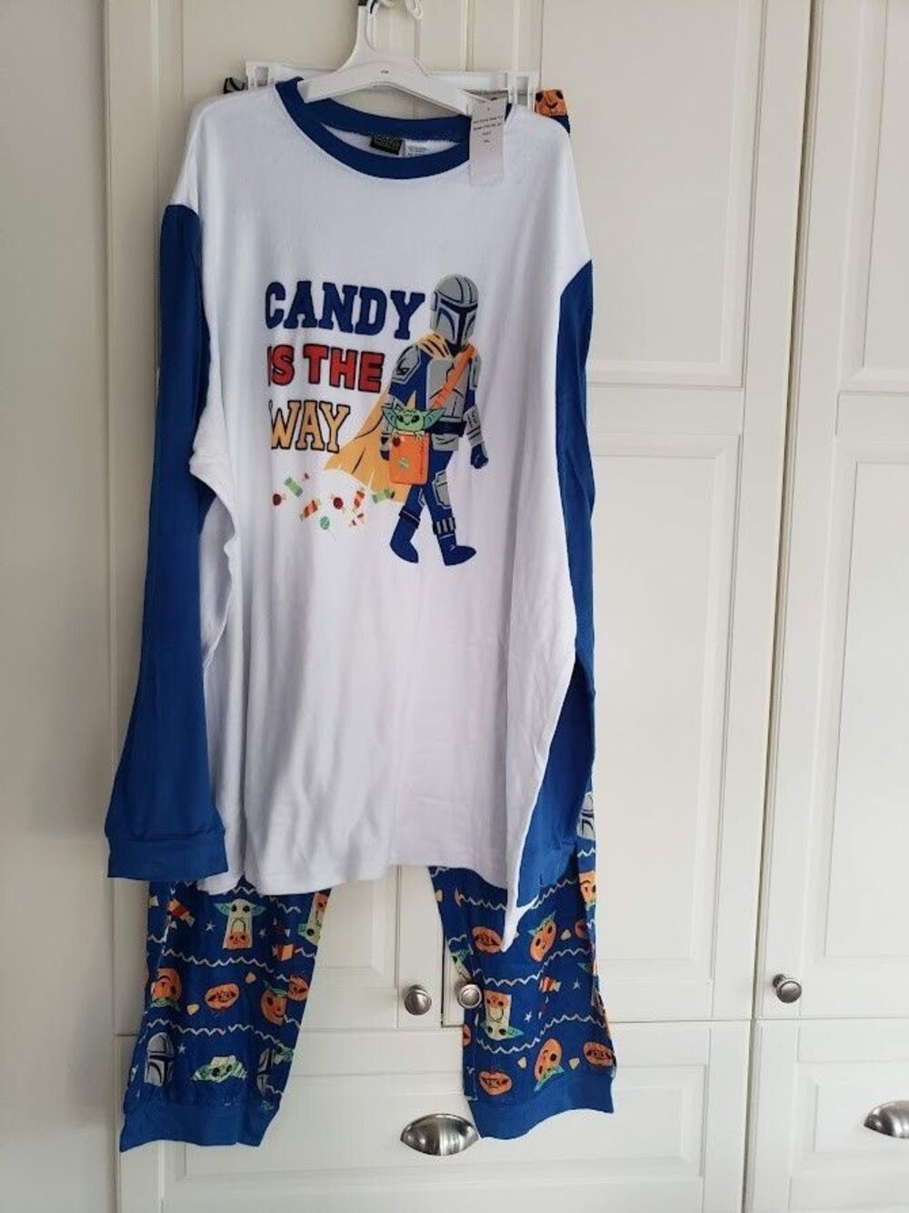 Star Wars Mandalorian HALLOWEEN Pajamas - MENS XL - NEW